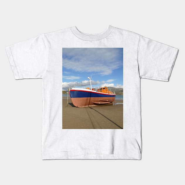 Barmouth, Wales Kids T-Shirt by Chris Petty